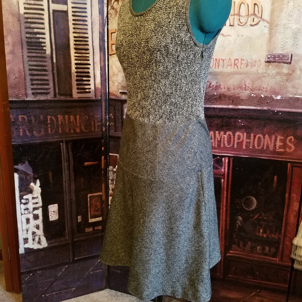 Ladies Brooks' Brothers sleeveless dress